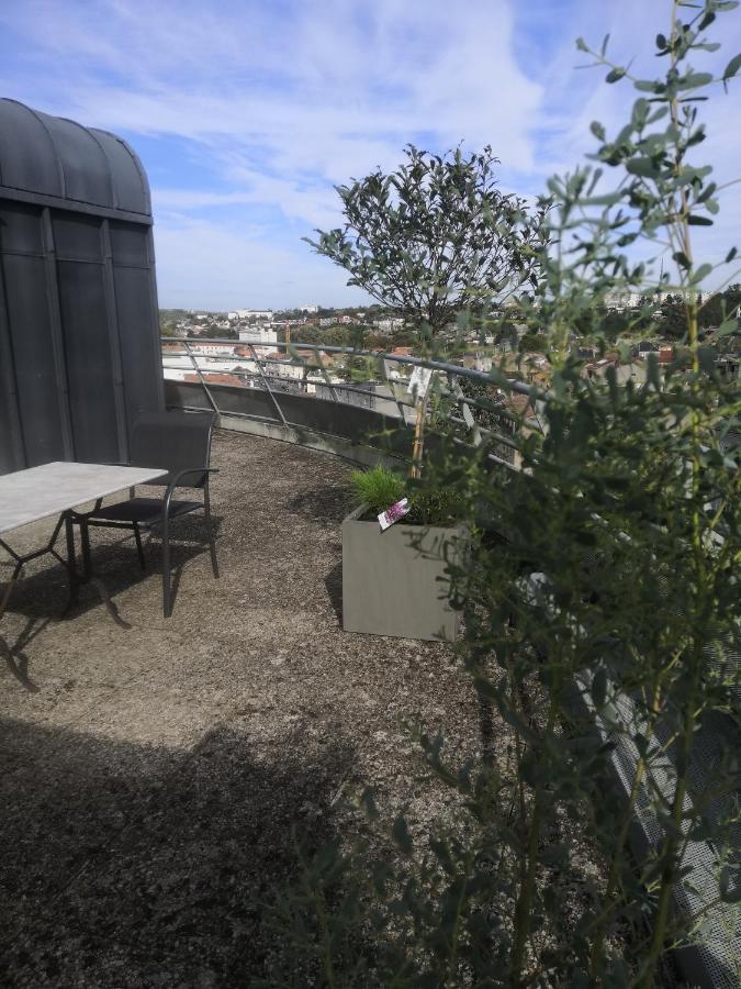 Apartament Le Carmelite Poitiers Zewnętrze zdjęcie